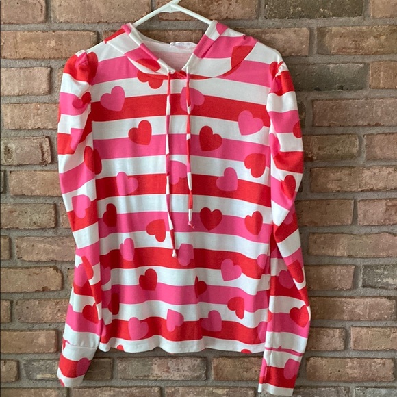 MACARON Tops - MACARON Red and Pink Hearts Shirt Hoodie M EUC